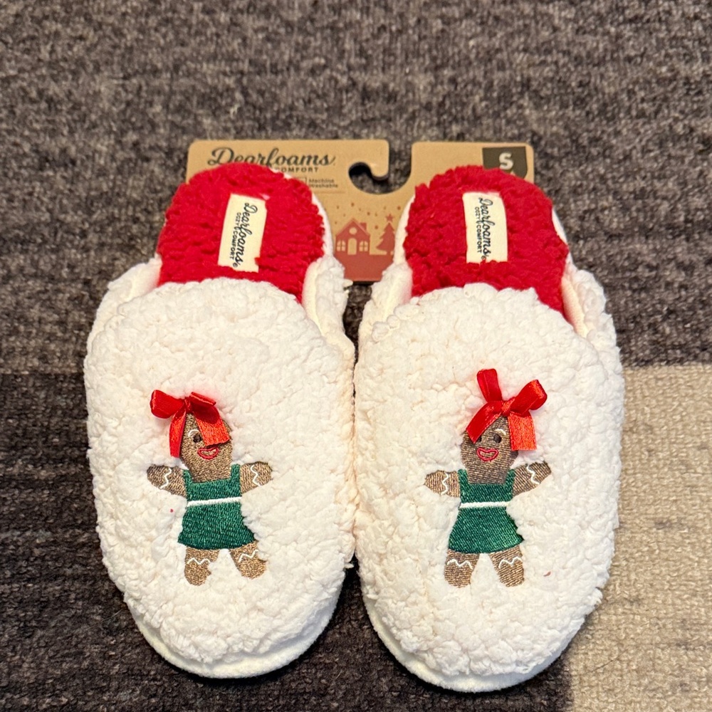 Dearfoams Gingerbread Memory Foam Slippers